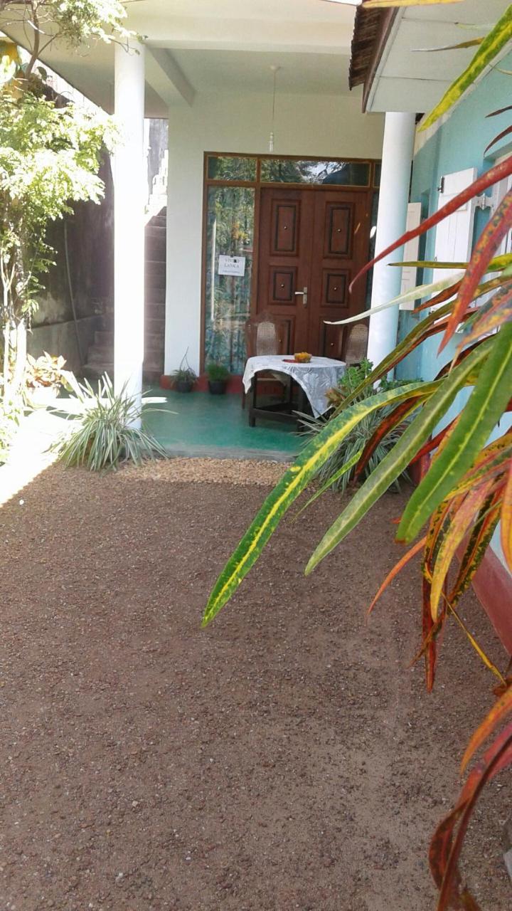 Vivid Lanka Bed and Breakfast Bentota Eksteriør billede